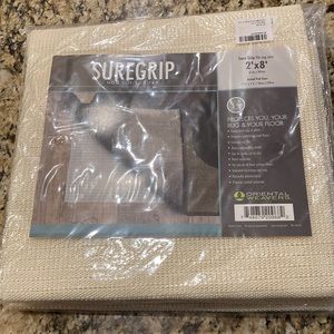 Oriental Weavers 2’ X 8’ suregrip NWT